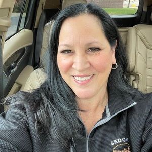 Meet your Posher, Angela